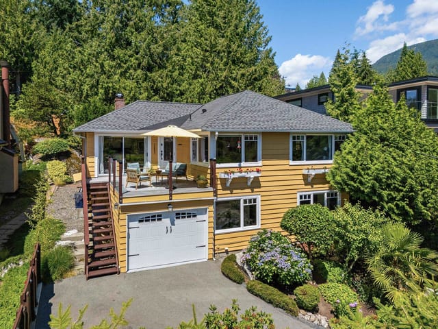 House for sale in West Vancouver, West Vancouver, 6577 Marine Drive, 263166239 | Realtylink.org