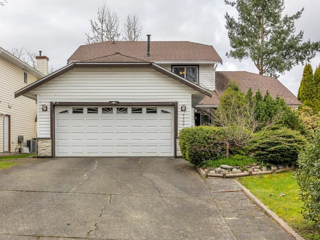 House for sale in Surrey, Surrey, 9505 161 Street, 263166339 | Realtylink.org