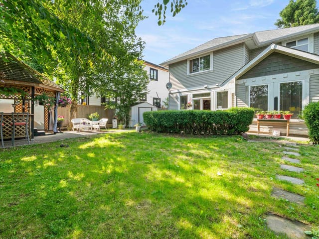 House for sale in Surrey, Surrey, 14262 71 Avenue, 263166349 | Realtylink.org