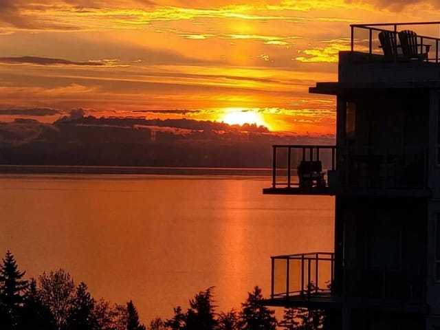 Apartment for sale in White Rock, South Surrey White Rock, 1008 1441 Johnston Road, 263166383 | Realtylink.org