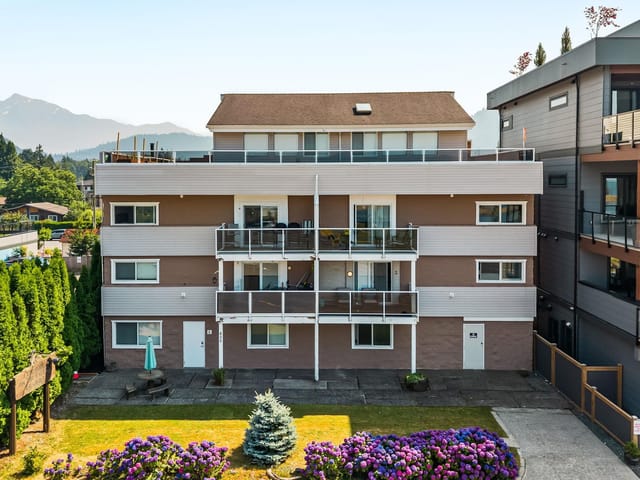 Apartment for sale in Harrison Hot Springs, Harrison Lake, 20 450 Esplanade Avenue, 263166415 | Realtylink.org