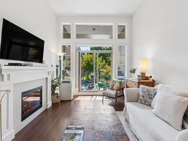 Apartment for sale in Surrey, South Surrey White Rock, 308 15185 36 Avenue, 263166465 | Realtylink.org