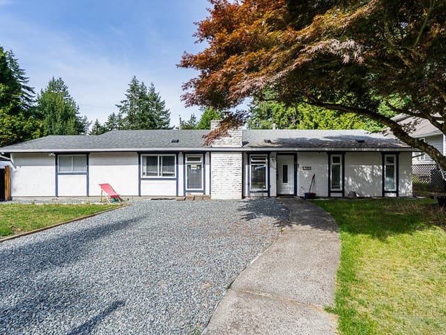 House for sale in Surrey, South Surrey White Rock, 2714 Parkway Drive, 263166540 | Realtylink.org