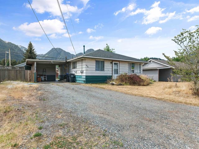 House for sale in Hope, Hope & Area, 578 Thacker Avenue, 263166689 | Realtylink.org
