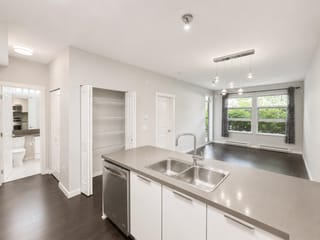 Apartment for sale in Coquitlam, Coquitlam, 108 607 Cottonwood Avenue, 263166881 | Realtylink.org
