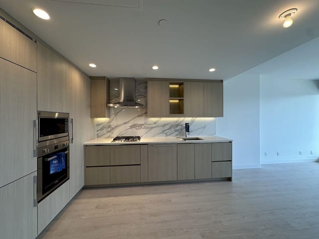 Apartment for rent in Burnaby, Burnaby North, 24F 4890 Lougheed Highway, 263166943 | Realtylink.org