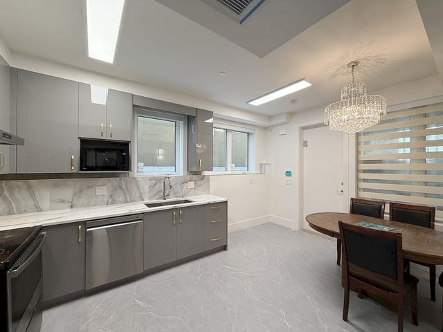 House for rent in Vancouver, Vancouver East, 10xx E E 62nd Avenue, 263166981 | Realtylink.org