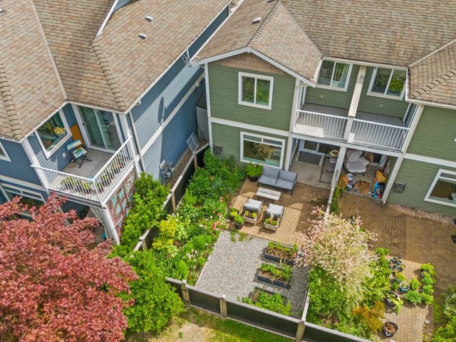 Townhouse for sale in Gibsons, Sunshine Coast, 14 624 Shaw Road, 263167156 | Realtylink.org