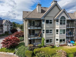 Apartment for sale in Squamish, Squamish, 110 1468 Pemberton Avenue, 263167273 | Realtylink.org