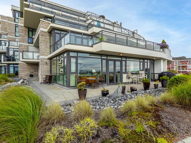 Apartment for sale in Sechelt, Sunshine Coast, 200 5665 Teredo Street, 263167275 | Realtylink.org