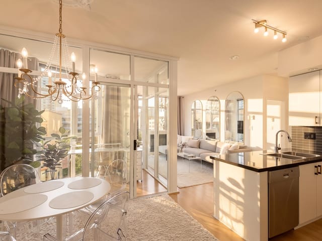 Apartment for sale in Vancouver, Vancouver West, 707 1050 Smithe Street, 263167367 | Realtylink.org