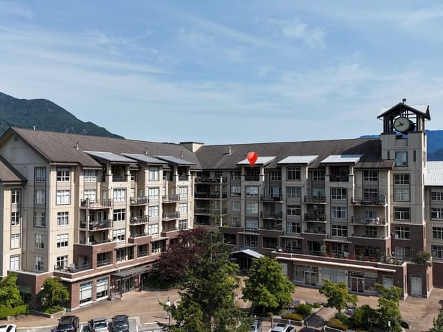 Apartment for sale in Squamish, Squamish, 608 1211 Village Green Way, 263167372 | Realtylink.org