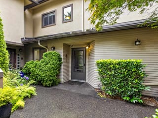 Townhouse for sale in White Rock, South Surrey White Rock, 102 12741 16 Avenue, 263167519 | Realtylink.org