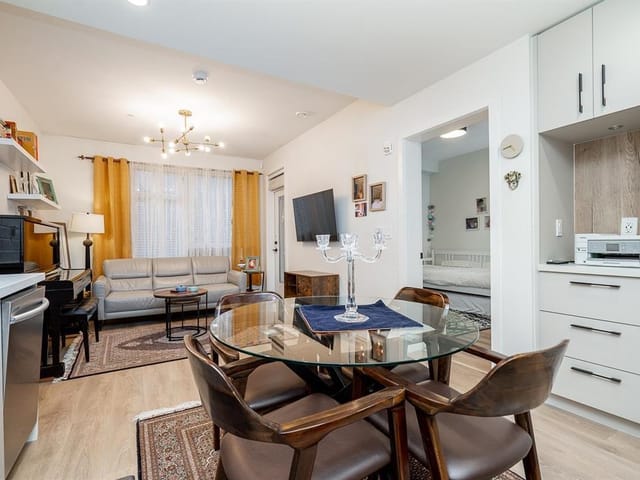 Apartment for sale in Port Moody, Port Moody, 112 3038 St. George Street, 263167542 | Realtylink.org