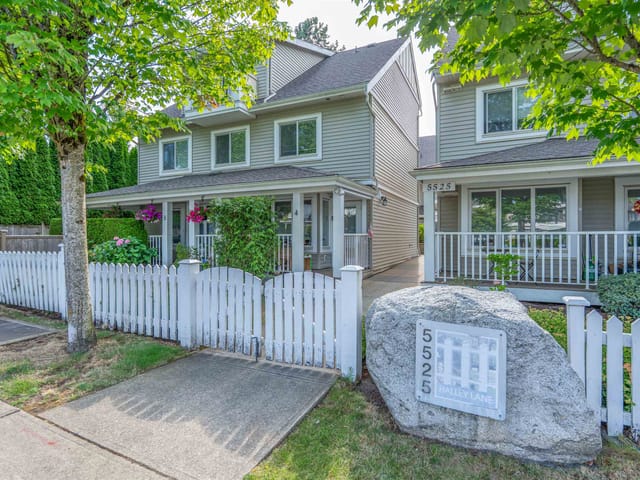 Townhouse for sale in Burnaby, Burnaby South, 7 5525 Halley Avenue, 263167544 | Realtylink.org