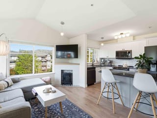 Apartment for sale in Surrey, Cloverdale, 410 19340 65 Avenue, 263167546 | Realtylink.org