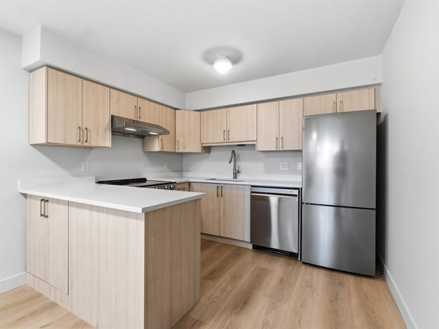 Apartment for sale in Vancouver, Vancouver East, 305 2928 Commercial Drive, 263167560 | Realtylink.org