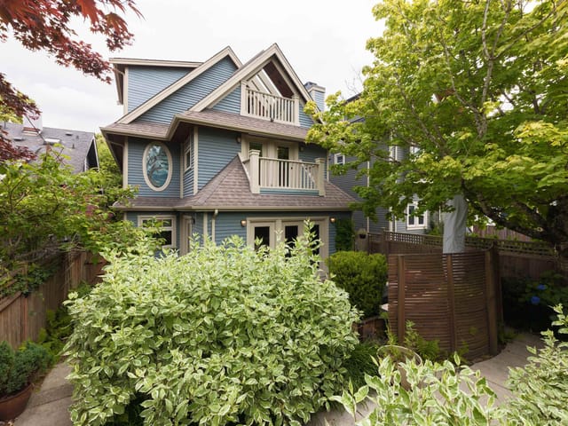 1/2 Duplex for sale in Vancouver, Vancouver East, 850 E 10th Avenue, 263167702 | Realtylink.org