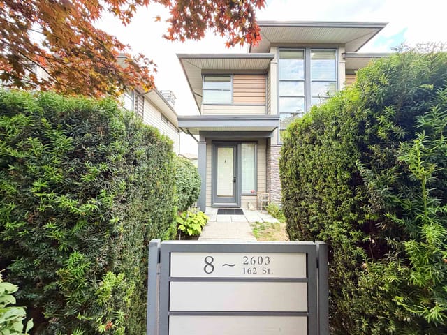Apartment for sale in Surrey, South Surrey White Rock, 8 2603 162 Street, 263167708 | Realtylink.org