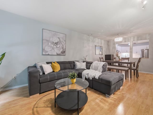 Apartment for sale in Surrey, North Surrey, 311 9688 148 Street, 263167710 | Realtylink.org