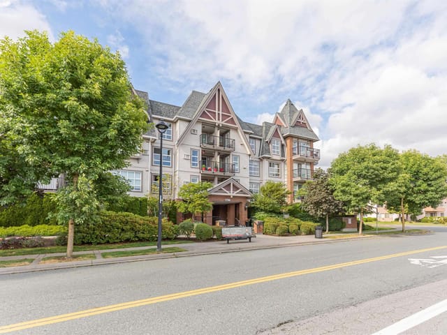 Apartment for sale in Surrey, Cloverdale, 116 17769 57 Avenue, 263167750 | Realtylink.org