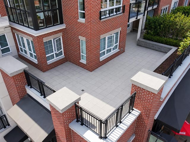 Apartment for sale in Surrey, South Surrey White Rock, 201 2940 King George Boulevard, 263167782 | Realtylink.org