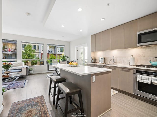 Apartment for sale in North Vancouver, North Vancouver, 213 2651 Library Lane, 263167809 | Realtylink.org
