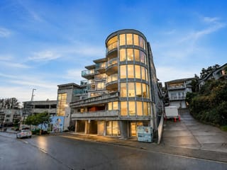 Apartment for sale in White Rock, South Surrey White Rock, 404 14955 Victoria Avenue, 263167818 | Realtylink.org