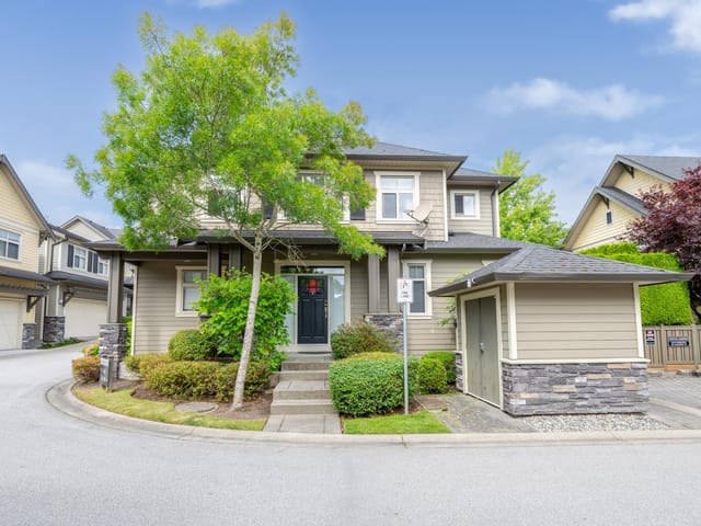 Townhouse for sale in Surrey, South Surrey White Rock, 18 15885 26 Avenue, 263167872 | Realtylink.org