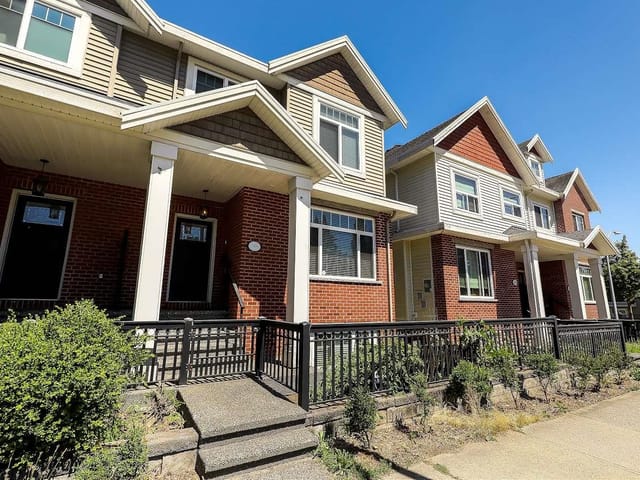1/2 Duplex for sale in Surrey, Surrey, 13987 64 Avenue, 263167966 | Realtylink.org