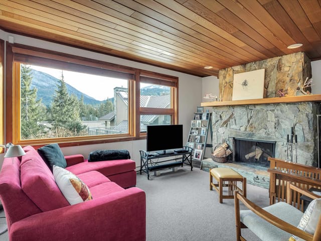 Townhouse for sale in Whistler, Whistler, 109 6117 Eagle Drive, 263168002 | Realtylink.org