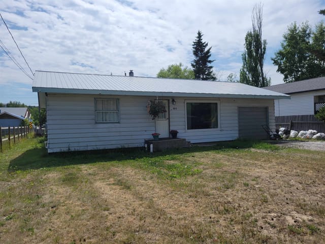 House for sale in Vanderhoof, Vanderhoof And Area, 380 Connaught Street, 263168035 | Realtylink.org