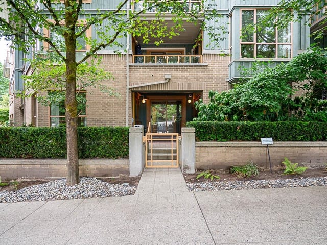 Apartment for sale in Port Moody, Port Moody, 111 285 Newport Drive, 263168063 | Realtylink.org