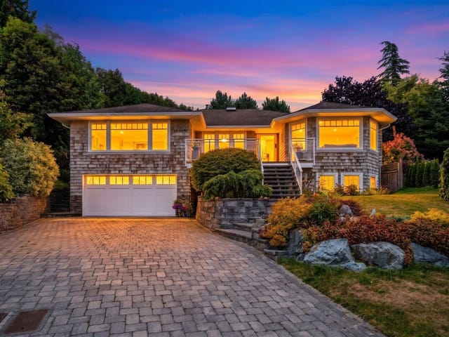 House for sale in Surrey, South Surrey White Rock, 16063 8 Avenue, 263168076 | Realtylink.org