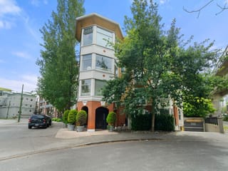 Apartment for sale in Vancouver, Vancouver West, 404 1562 W 5th Avenue, 263168117 | Realtylink.org