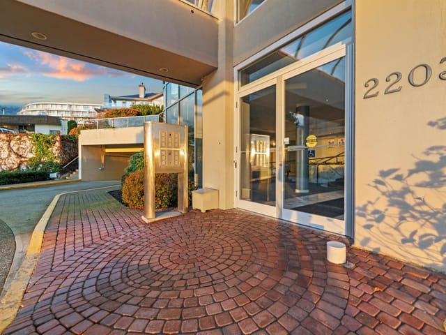 Apartment for sale in West Vancouver, West Vancouver, 201 2203 Bellevue Avenue, 263168395 | Realtylink.org