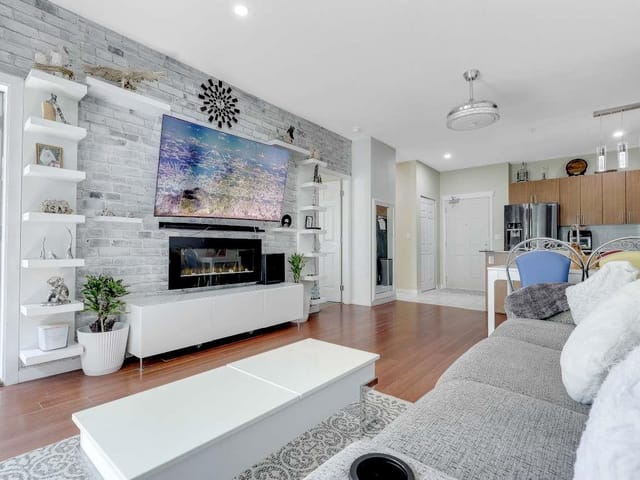 Apartment for sale in Port Coquitlam, Port Coquitlam, 208 2488 Kelly Avenue, 263168463 | Realtylink.org