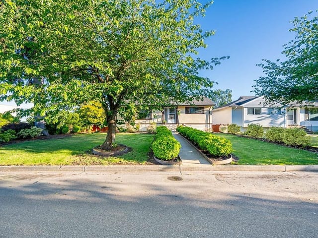 House for sale in Burnaby, Burnaby South, 3796 Peter Street, 263168483 | Realtylink.org