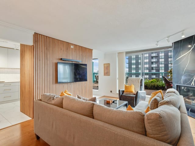 Apartment for sale in New Westminster, New Westminster, 2102 612 Sixth Street, 263168747 | Realtylink.org