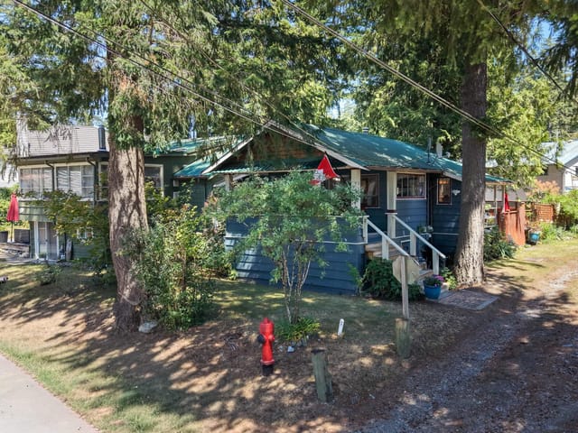 House for sale in Cultus Lake, Cultus Lake & Area, 265 First Avenue, 263168750 | Realtylink.org