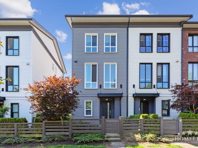 Townhouse for rent in Surrey, South Surrey White Rock, 17 15828 27 Avenue, 263168948 | Realtylink.org