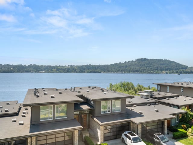Apartment for sale in North Vancouver, North Vancouver, 305 3911 Cates Landing Way, 263168989 | Realtylink.org