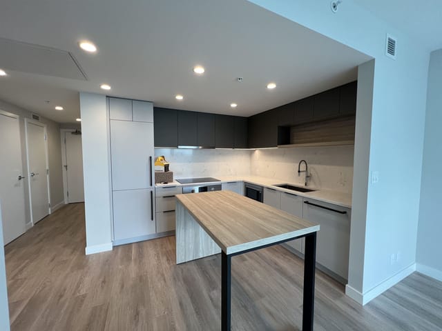 Apartment for rent in Coquitlam, Coquitlam, 2801 567 Emerson Street, 263169093 | Realtylink.org