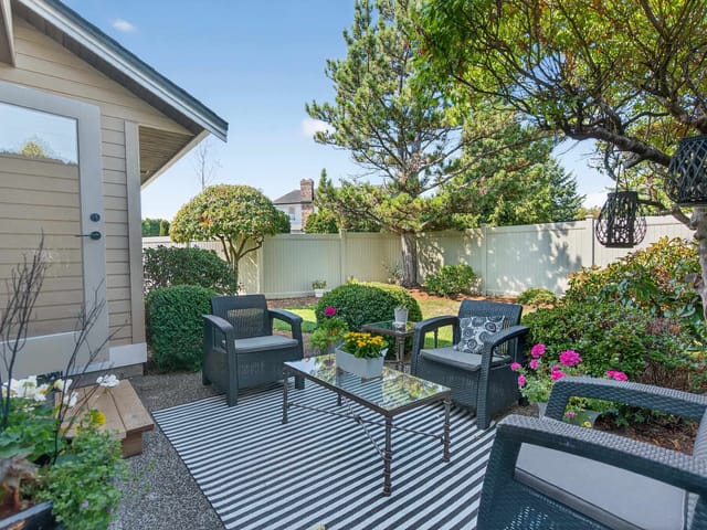 Townhouse for sale in Surrey, South Surrey White Rock, 116 15121 19 Avenue, 263169111 | Realtylink.org