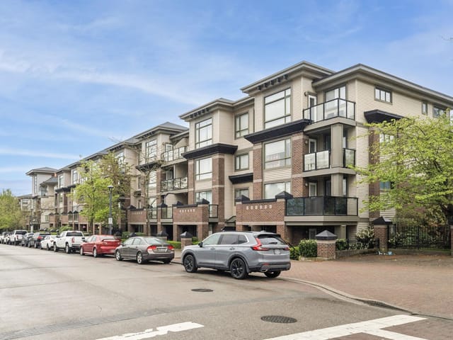 Apartment for sale in Surrey, North Surrey, 111 10822 City Parkway, 263169157 | Realtylink.org