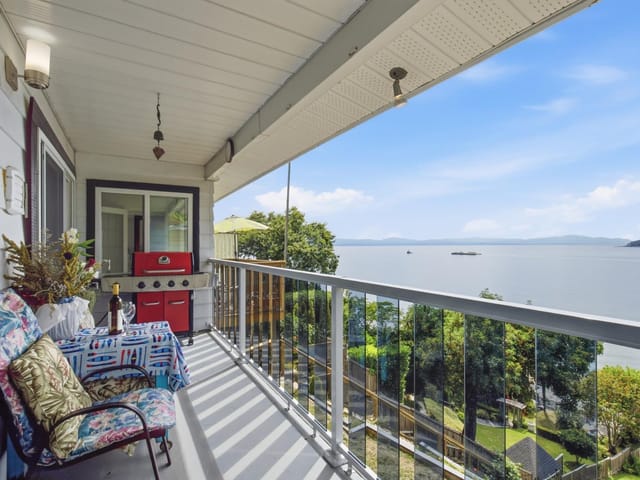 House for sale in Sechelt, Sunshine Coast, 5223 Sunshine Coast Highway, 263169312 | Realtylink.org