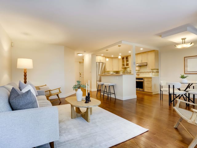 Apartment for sale in Vancouver, Vancouver West, 104 518 Moberly Road, 263169384 | Realtylink.org