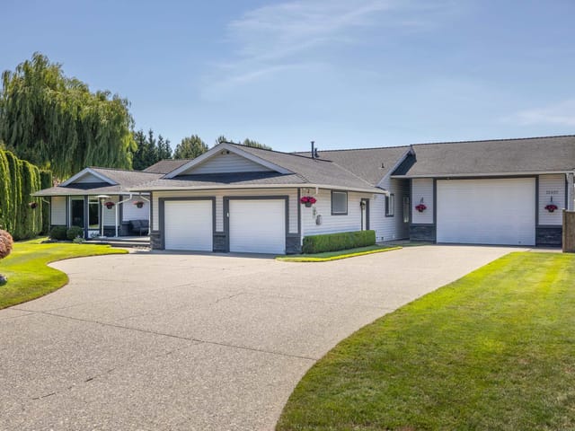House for sale in Surrey, Surrey, 15430 Kilmore Close, 263169442 | Realtylink.org