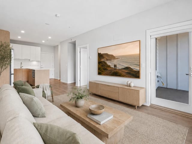 Apartment for sale in Surrey, South Surrey White Rock, 405 3317 148 Street, 263169599 | Realtylink.org