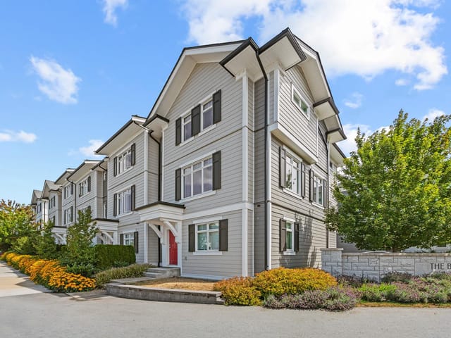 Townhouse for sale in Surrey, South Surrey White Rock, 18 2070 Oak Meadows Drive, 263169633 | Realtylink.org
